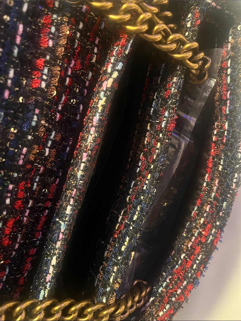 Kurt Geiger Kensington Tweed Shoulder Bag with Gold Chain - Black & Red Like New - Picture 9 of 10